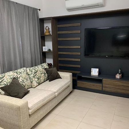 Flat Em Pitangueiras - Sacada Gourmet, 3 Dorms, Limpeza Diaria E Serv De Praia Lejlighed Guarujá Eksteriør billede
